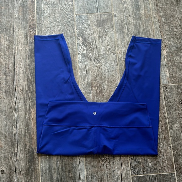 Lululemon leggings size 20 - Picture 6 of 8